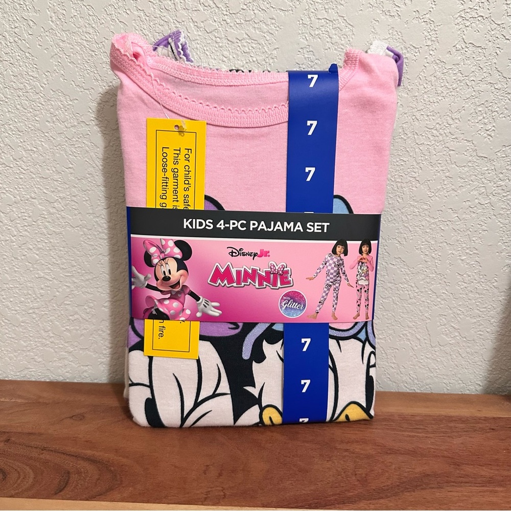 Disney Kids Girls Minnie Mouse Pajama 4 Piece Set NWT